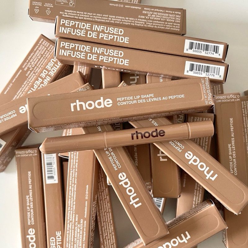 Rhode peptide lip shape