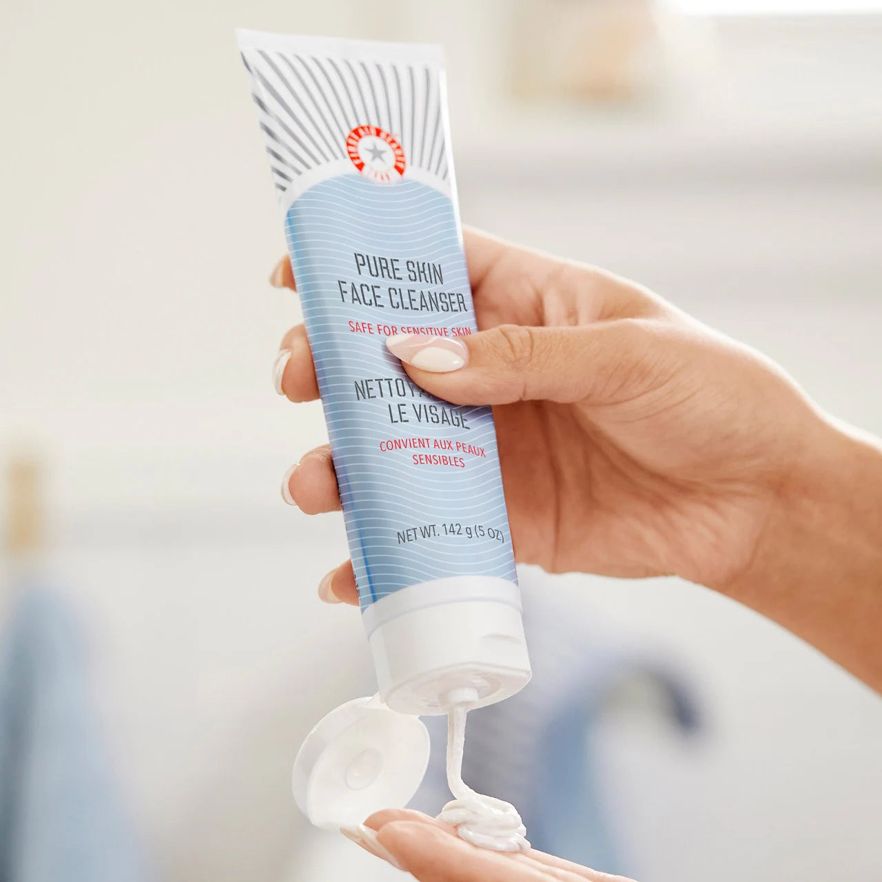 First Aid Beauty  Pure Skin Face Cleanser – Gentle Hydrating Cleanser