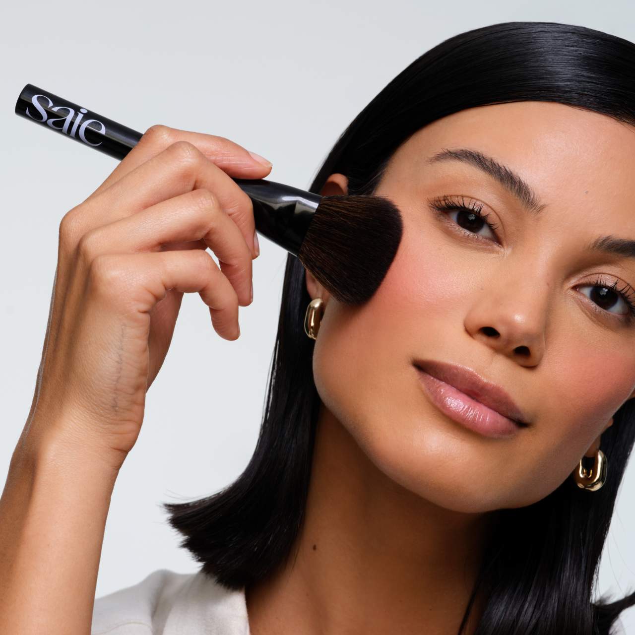 Saie  The Powder Blush Brush